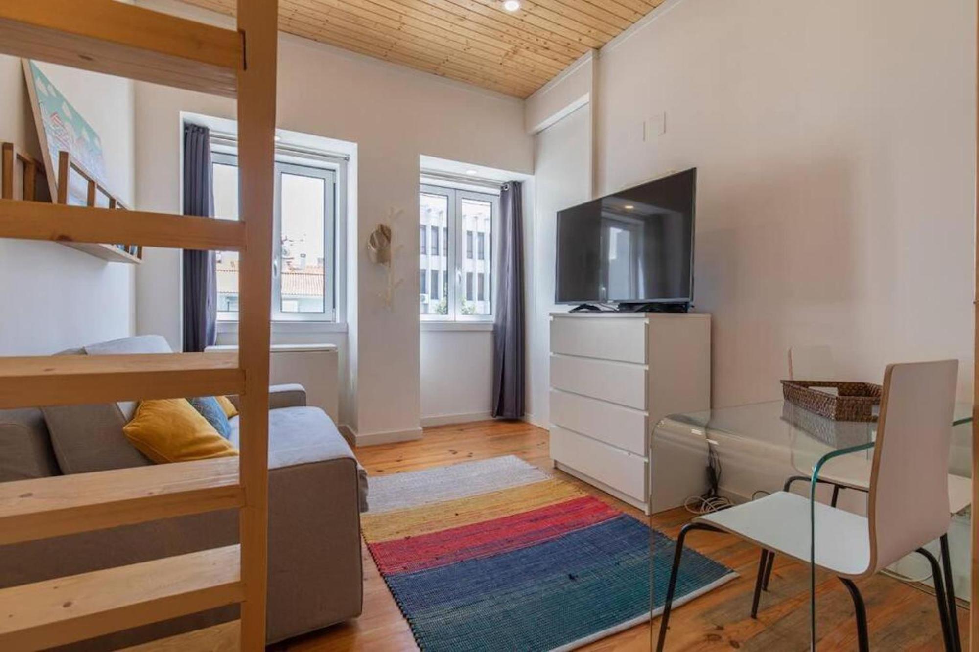 Tiny Retreat In Lisbon Apartment Екстериор снимка
